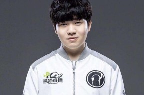 包含Karsa遭遇十二连败，MAD教练面临压力！的词条