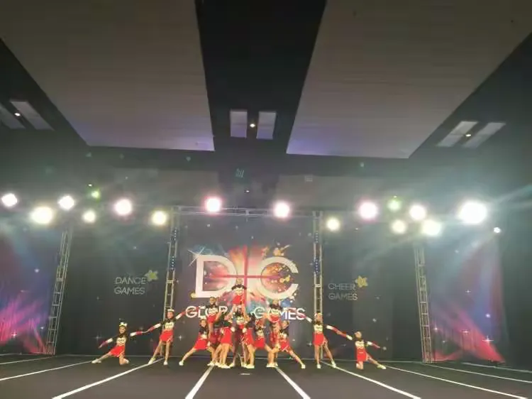 Ning迎来五赛季出色发挥，RNG观众热烈欢呼！