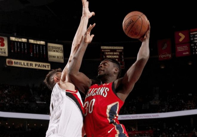 二胡独奏踏上幸福路 二胡独奏踏上幸福路